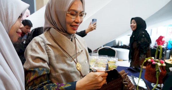 Ketua Dekranasda Lutim Ajak UMKM Kembangkan Produk Lokal Lewat FI3STA