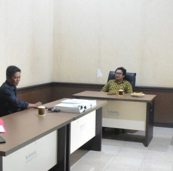 DPRD Sinjai Terima Aspirasi LBH Terkait Jam Operasional Toko Modern