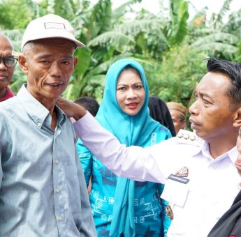 Bupati Sidrap Hadirkan Senyum Baru untuk Amir Lewat Bantuan Rumah Layak Huni