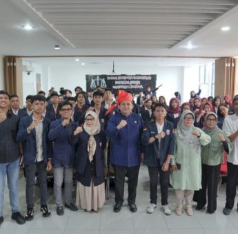 Dari Radio hingga Balai Kota, Kisah Perjalanan Munafri yang Menginspirasi Mahasiswa Hukum