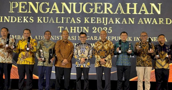 Bupati dan Wabup Maros Kompak Torehkan Tiga Penghargaan Nasional dalam Satu Hari