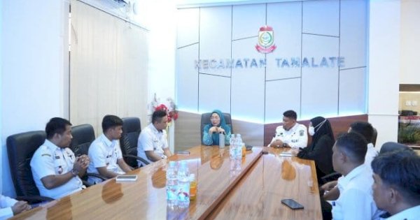 Menuju Kota Bersih dan Mandiri, Melinda Aksa Gaungkan Gerakan Kelola Sampah di Dua Kecamatan