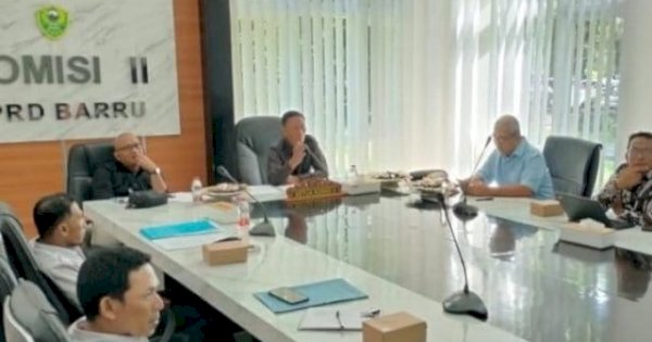 DPRD Barru Dukung Nelayan, Desak Larangan Pukat Harimau