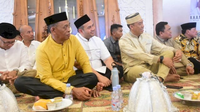 DPRD Sinjai Bersama Ribuan Jemaah Ikuti Tausiah Ustaz Abdul Somad