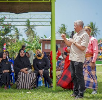 Bupati Pinrang Apresiasi Hasil Panen Melimpah, Tekankan Persiapan Musim Tanam Berikutnya