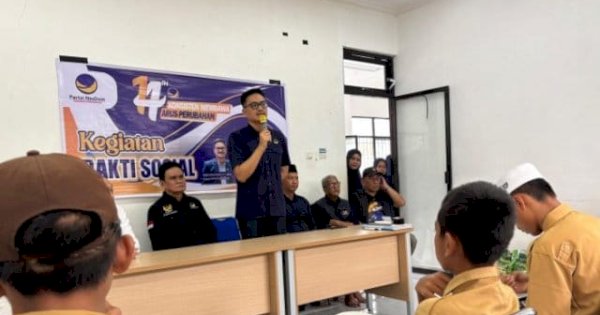 Teguh Iswara Suardi dan NasDem Barru Gelar Baksos di MTs Al Munawwarah
