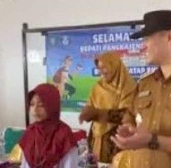 Cegah DBD, Bupati Pangkep Yusran Lalogau Ajak Sekolah Rutin Bersih-Bersih di Musim Hujan
