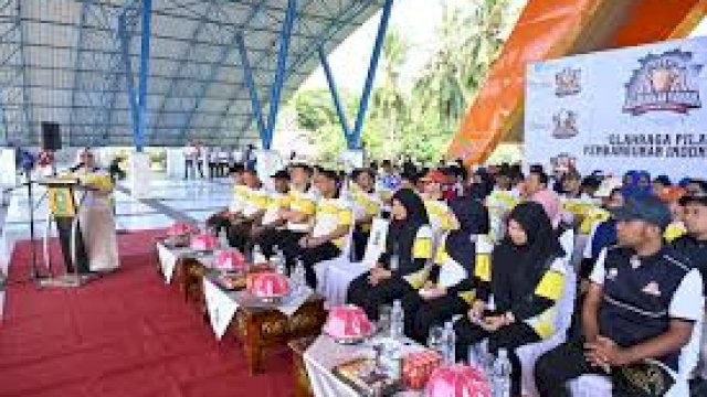 Bupati Sinjai, Hj. Ratnawati Arif secara resmi membuka pelaksanaan Program Kejuaraan Antar Kampung (Tarkam) 2025.