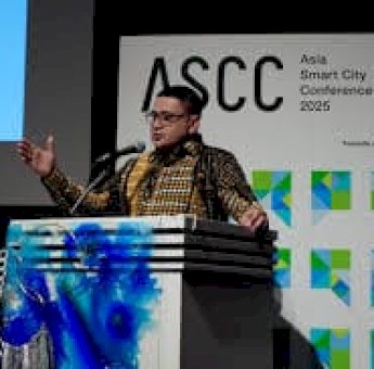 Tampil Kenakan Batik Lontara, Munafri Bikin Tamu Internasional Terpukau di Yokohama