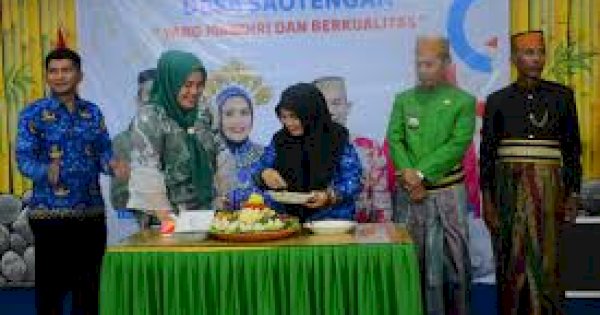 Bupati Sinjai Hadiri Peringatan Hari Jadi Desa Saotengah ke-63 di Tellulimpoe