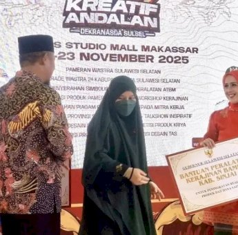 Dekranasda Sinjai Terima Bantuan Peralatan Kerajinan Bambu