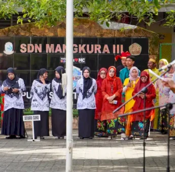 Suasana Haru Warnai Perayaan Hari Guru Bersama Wawali Makassar Aliyah Mustika Ilham