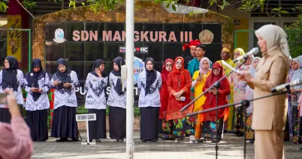 Suasana Haru Warnai Perayaan Hari Guru Bersama Wawali Makassar Aliyah Mustika Ilham