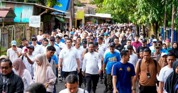 Gubernur Sulsel Lepas Ribuan Peserta Jalan Sehat Anti Mager di Pangkep