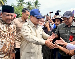 Prabowo Janji Hapus Utang KUR Petani Aceh Terdampak Banjir dan Longsor