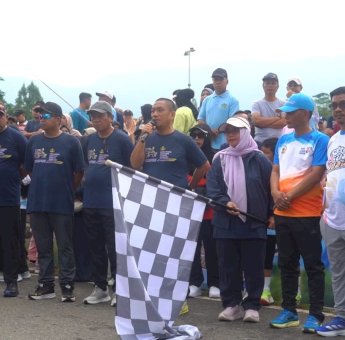 HUT Korpri ke-54, Jalan Sehat Lutim Meriah dengan Doorprize Menarik