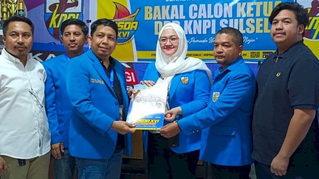 Vonny Ameliani Suardi resmi menjabat sebagai Ketua KNPI Sulawesi Selatan.