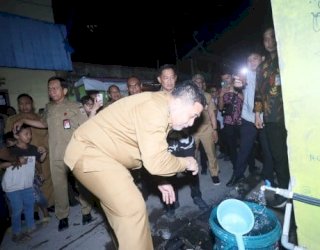 Warga Utara Tallo Akhiri 25 Tahun Krisis Air, Munafri: 100 Rumah Dapat Sambungan Gratis