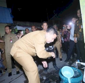 Warga Utara Tallo Akhiri 25 Tahun Krisis Air, Munafri: 100 Rumah Dapat Sambungan Gratis