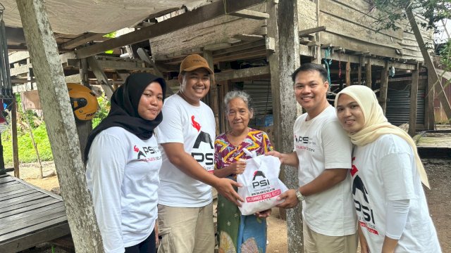 Tebar Kebaikan, PSI Sulsel Konsisten Keliling Daerah Berbagi Jumat Berkah