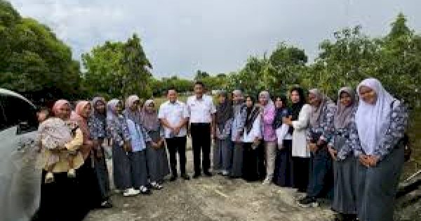 Sufriadi Arif Temukan Banyak Fasilitas Rusak di SMAN 15 Wajo, Minta Rehabilitasi Diprioritaskan