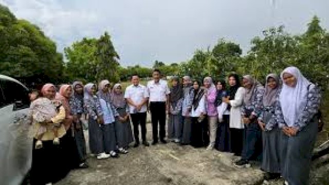 Wakil Ketua DPRD Provinsi Sulawesi Selatan, Sufriadi Arif melakukan kunjungan pengawasan ke UPTD SMAN 15 Kabupaten Wajo.