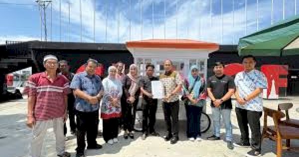 Kuliner Ikonik Makassar Diperkuat, Pemkot Percantik Gerobak Pisang Epe di Losari untuk 80 UMKM