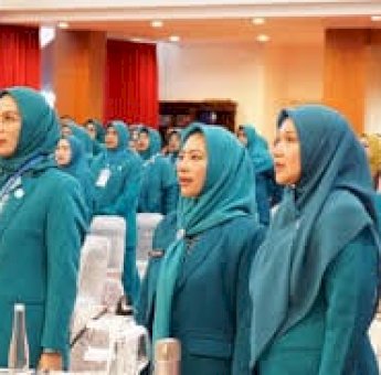 Haslindah Syaharuddin Hadiri Rakerda PKK Sulsel 2025, Perkuat Program Berdampak Nyata