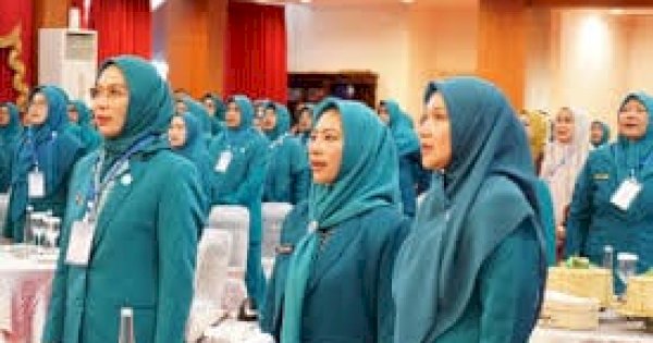 Haslindah Syaharuddin Hadiri Rakerda PKK Sulsel 2025, Perkuat Program Berdampak Nyata