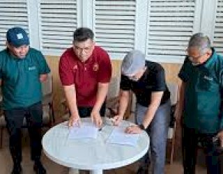 Cahaya Bone&ndash;PSM Makassar Perkuat Sinergi Transportasi Suporter Lewat Penandatanganan MoU