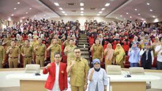 Mahasiswa KKN Unhas Turun ke 21 Kelurahan di Makassar, Fokus Sampah dan Perubahan Iklim