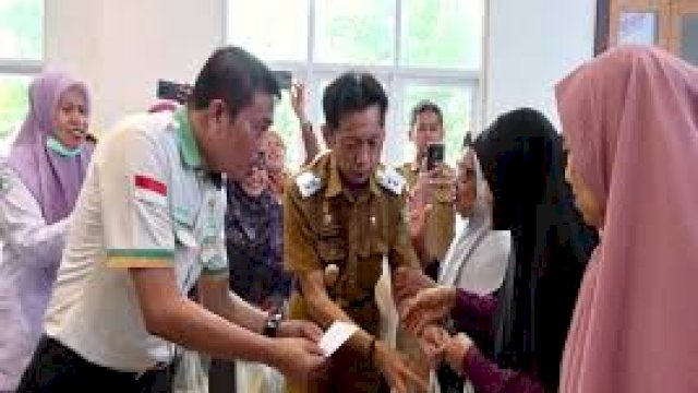 Baznas Pangkep Peringati Hari Ibu ke-97 dengan Aksi Peduli Lansia