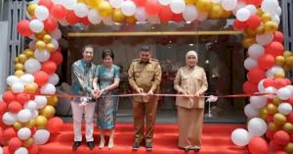 Dorong Pertumbuhan Industri, Munafri-Aliyah Resmikan Pabrik Kaca PT Sanno Abadi Cemerlang