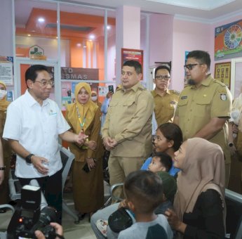 Munafri Dampingi Wamenkes RI Tinjau Inovasi &ldquo;Hantu Mesra&rdquo; di Makassar, Perkuat Pemberantasan TBC