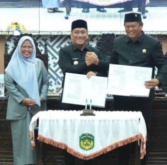 Tiga Ranperda Disetujui, Pemkab&ndash;DPRD Lutim Perkuat Tata Kelola Daerah