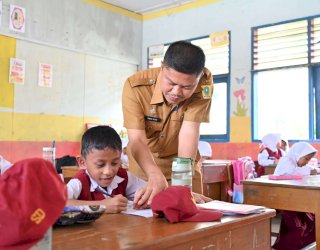 Disdik Sinjai Uji Skema Baru Lima Hari Sekolah