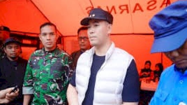 Bupati Pangkep Yusran Lalogau Tinjau Posko Evakuasi Pesawat 42-500 di Desa Tompo Bulu.