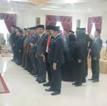 Mutasi Eselon II, Bupati Pangkep Yusran Lalogau Dorong Peningkatan Kinerja Pelayanan Publik