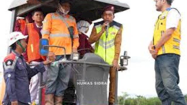 Bupati Sidrap, Syaharuddin Alrif, mengikuti peresmian dan groundbreaking pembangunan Sekolah Rakyat yang digelar secara nasional.