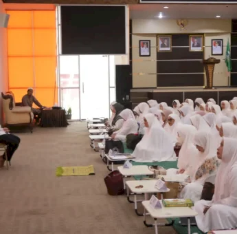 Pemkot Parepare Perkuat Iman ASN Perempuan Lewat Safari Dakwah