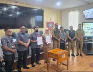 PD Parkir&ndash;Kecamatan Ujung Pandang Sepakat Manfaatkan Kontainer Makassar Recover Operasional Parkir