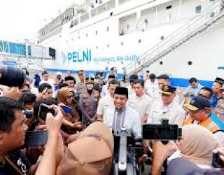Gubernur Sulsel Lepas 500 Pemudik Program Mudik PLN dari Pelabuhan Soekarno-Hatta Makassar