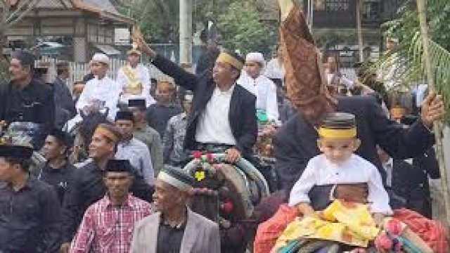 Di Atas Pelana, Bupati Sidrap Menjaga Marwah dan Mendekatkan Diri ke Rakyat