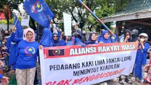 DPRD Makassar Tegaskan PKL Losari Tak Digusur, Hanya Ditata