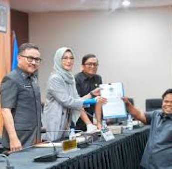Sekda Sulsel Hadiri Paripurna DPRD, Tegaskan Laporan Reses Jadi Bahan Perencanaan