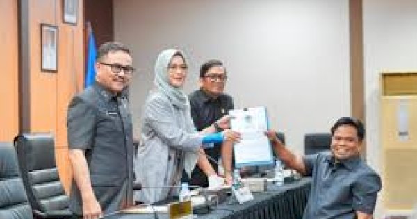 Sekda Sulsel Hadiri Paripurna DPRD, Tegaskan Laporan Reses Jadi Bahan Perencanaan