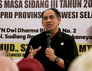 Reses di Sudiang Raya, Mahmud Ajak Warga Siap Pilah Sampah dari Rumah Jelang Aturan Baru