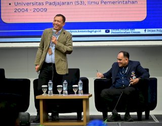 Dua Sahabat SMP Asal Sidrap Dipertemukan di Forum Bimtek Anggota Fraksi NasDem se-Sulsel